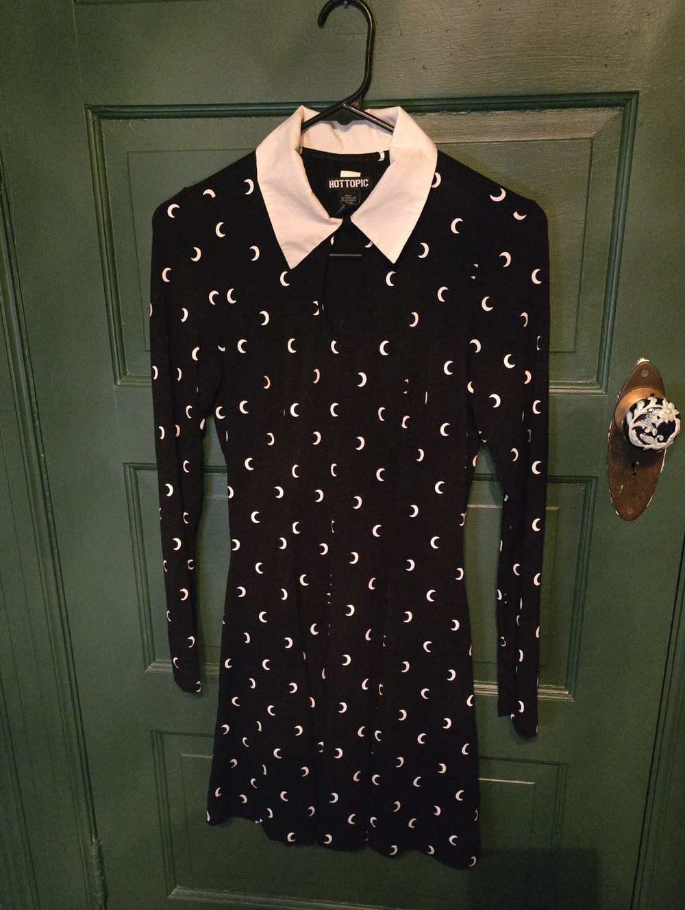 Hot Topic Black Moon-Print Long Sleeve Collared Dress